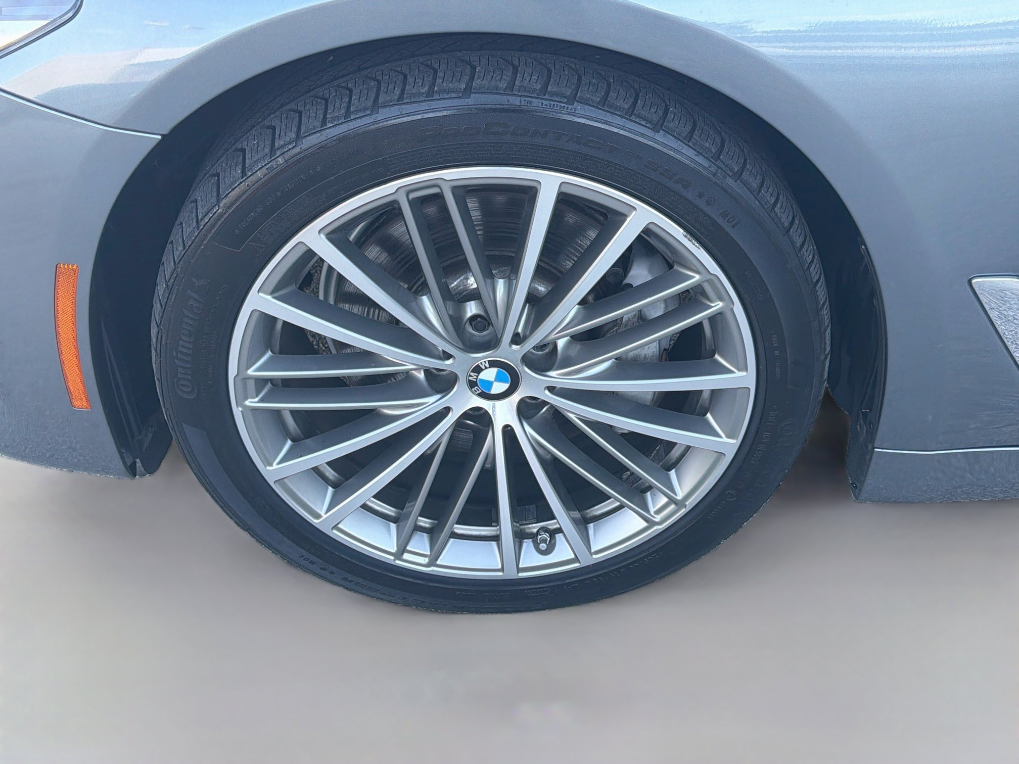 Used 2019 BMW 540i w/ Convenience Package RWD image 37