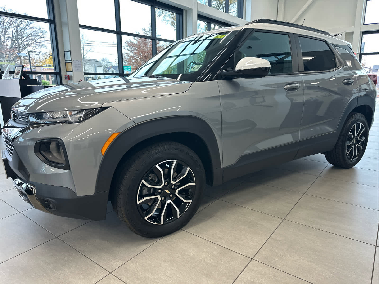 Used 2023 Chevrolet TrailBlazer ACTIV image 1