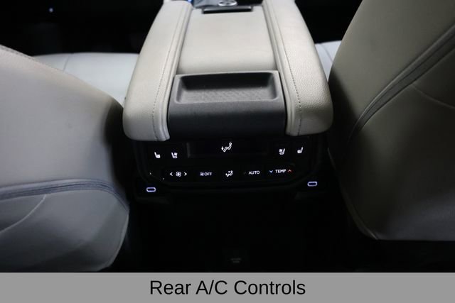 Used 2024 Toyota Grand Highlander Platinum image 33