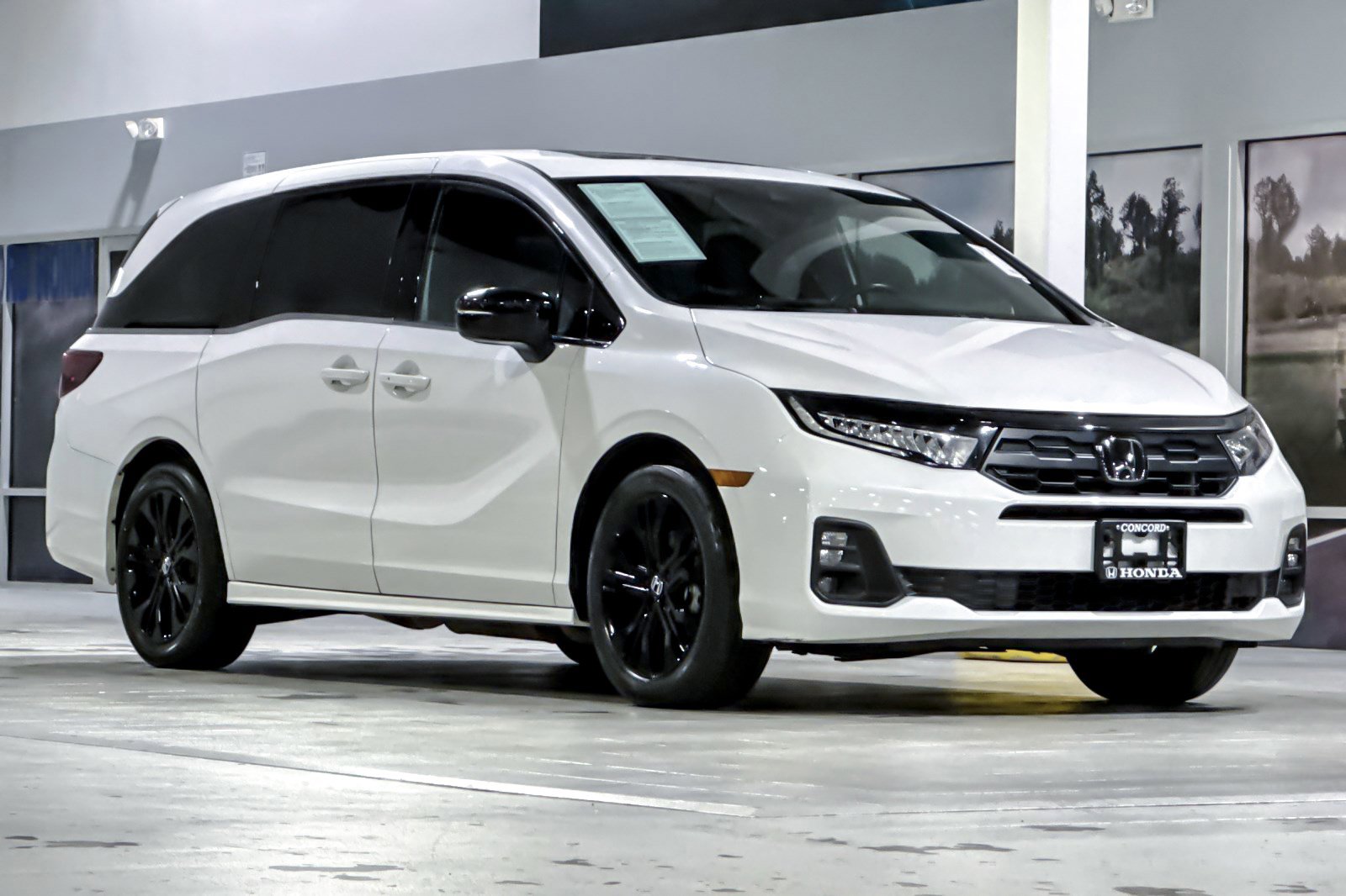 Used 2025 Honda Odyssey Sport-L image 6