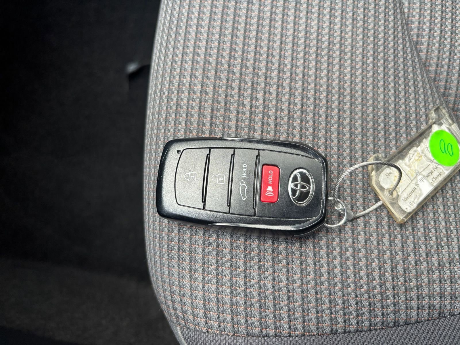 Used 2025 Toyota Highlander LE image 21