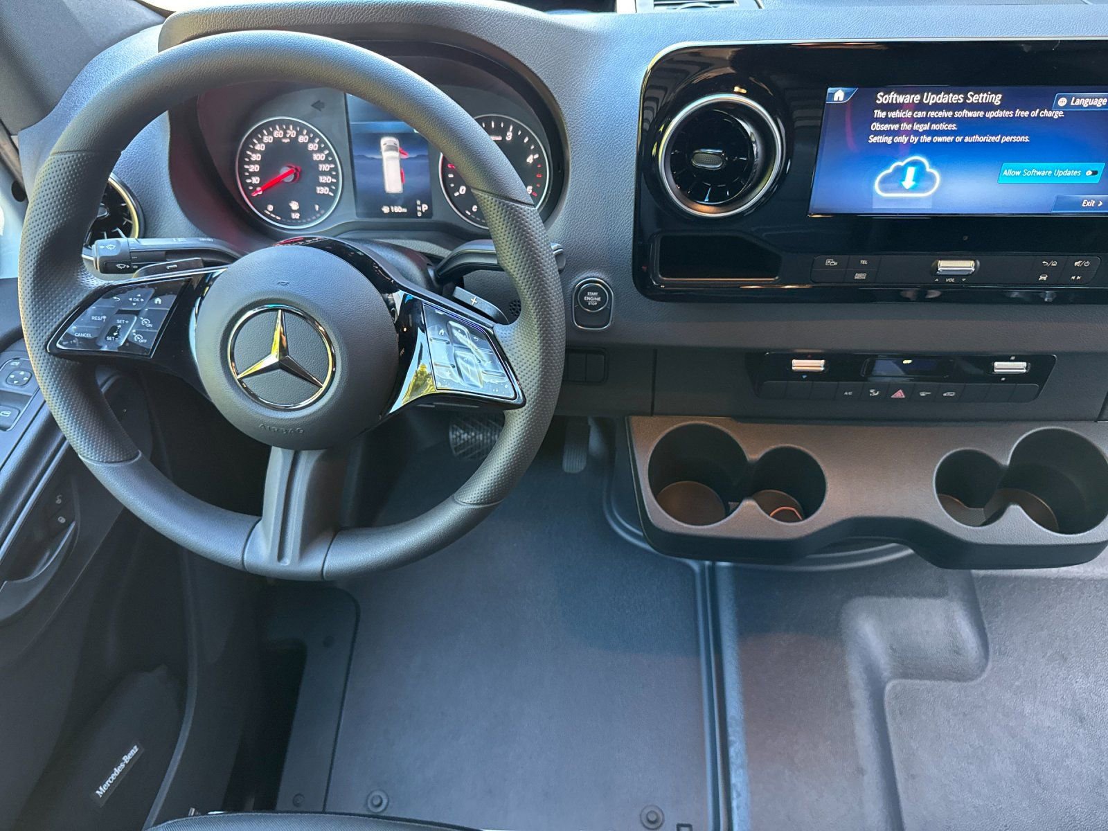 New 2025 Mercedes-Benz Sprinter 2500 image 13