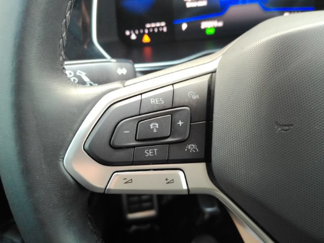 Used 2024 Volkswagen Jetta Sport FWD image 31