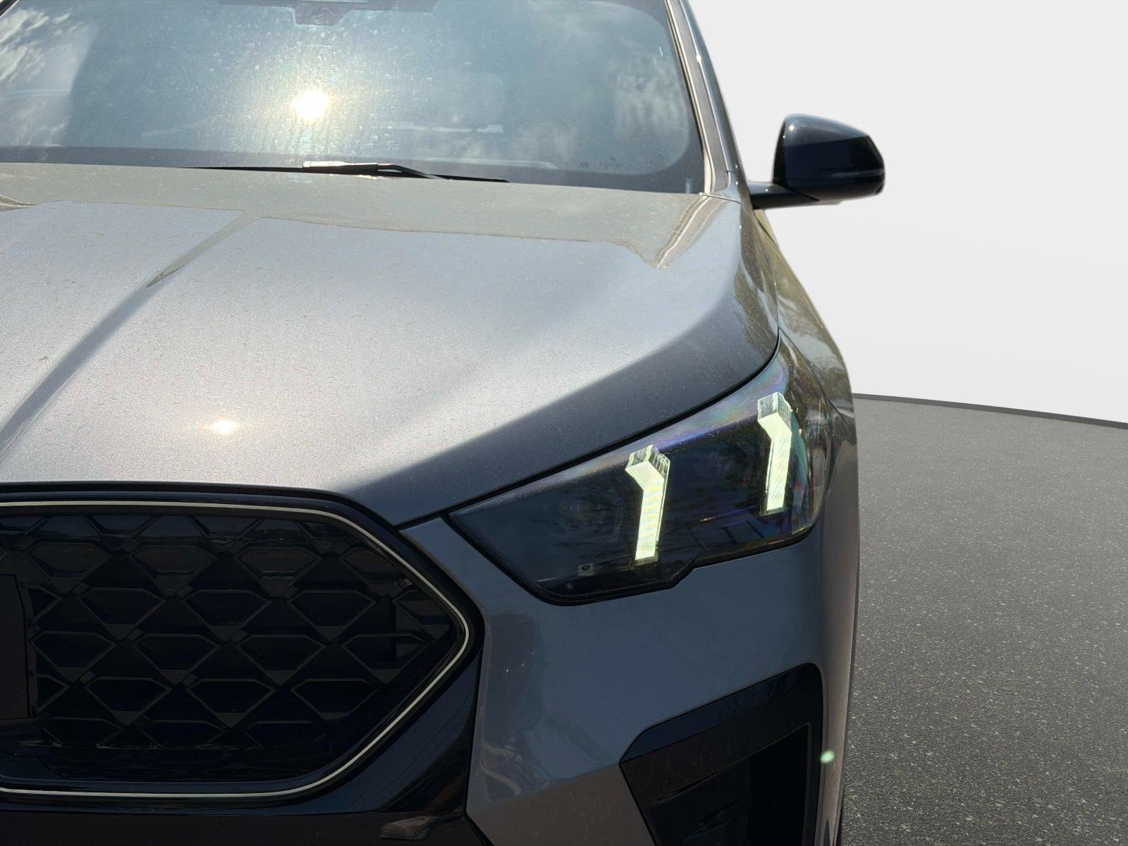 Used 2025 BMW X2 xDrive28i w/ Technology Package image 9