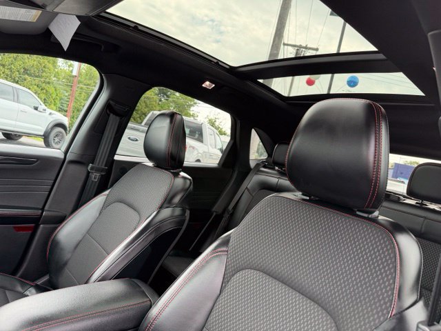 Used 2023 Ford Escape ST-Line Select w/ Tech Pack #2 AWD/4WD image 3