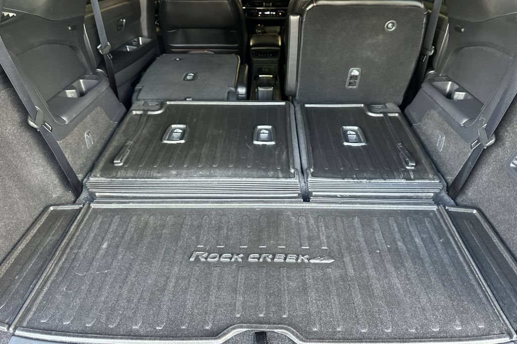 Used 2025 Nissan Pathfinder Rock Creek AWD/4WD image 16