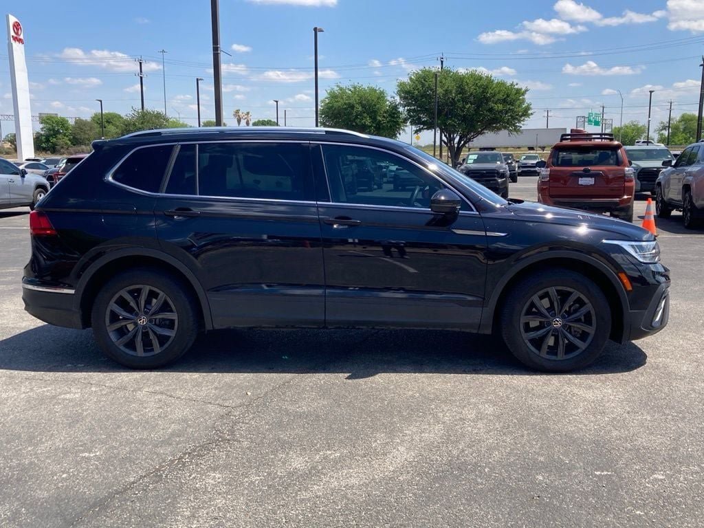 Used 2022 Volkswagen Tiguan SE image 4