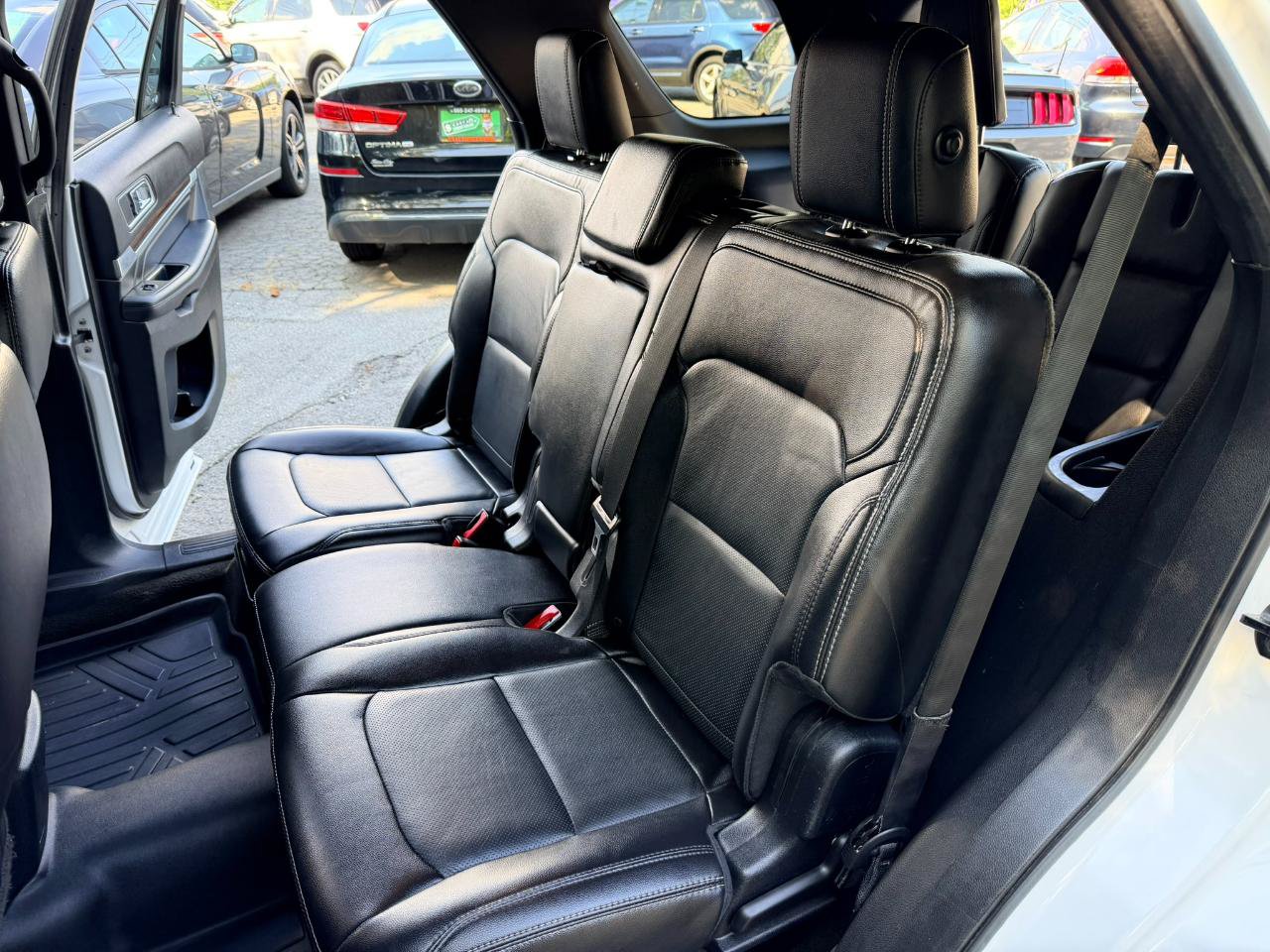 Used 2017 Ford Explorer Limited FWD image 17