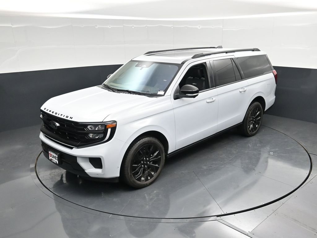Used 2025 Ford Expedition Max Platinum w/ Stealth Appearance Package image 44