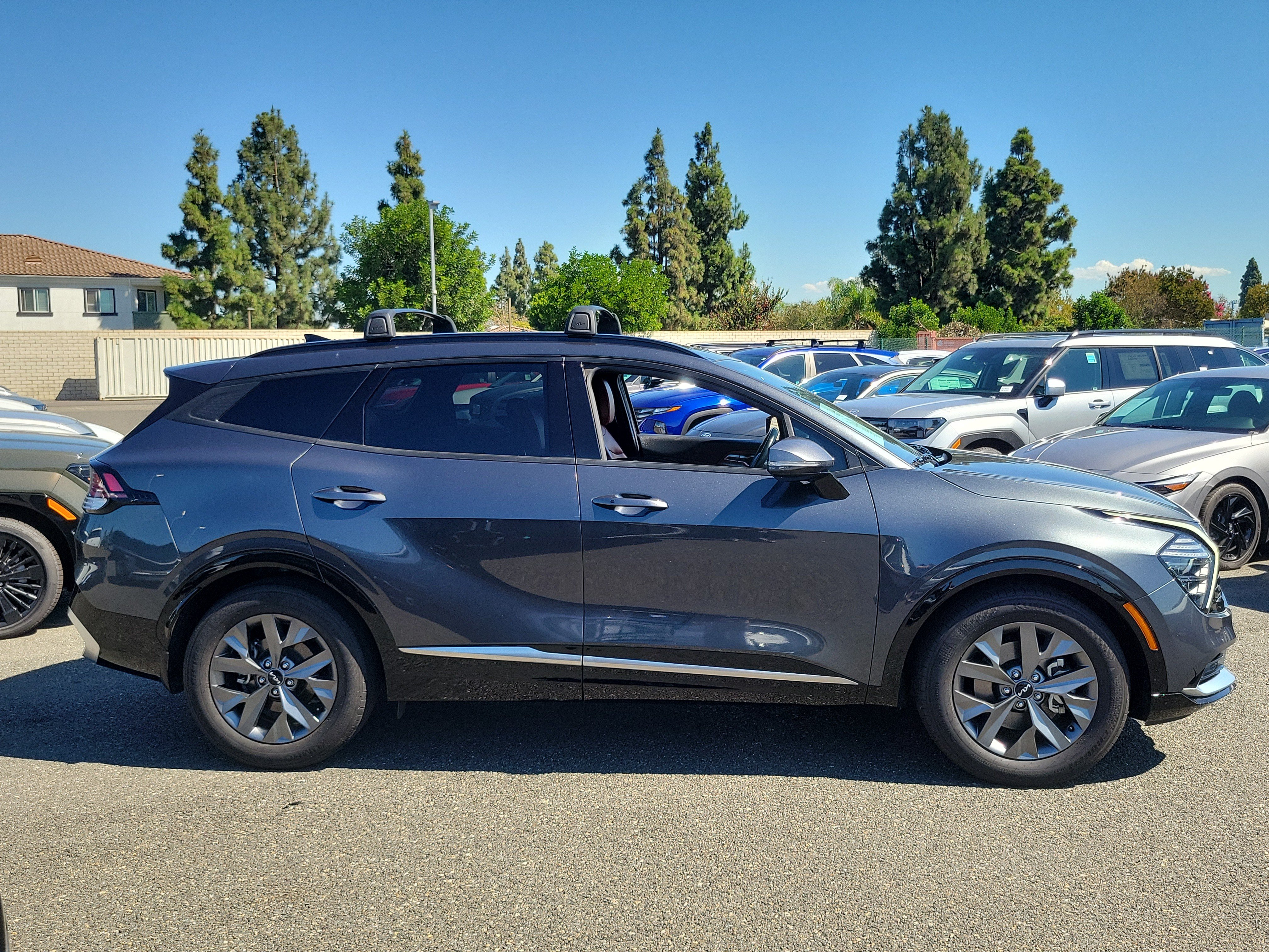 Used 2024 Kia Sportage SX FWD image 5