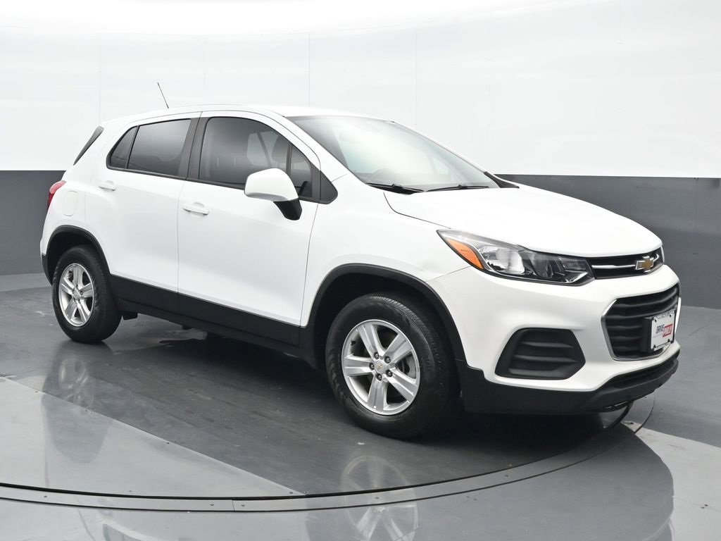 Used 2021 Chevrolet Trax LS w/ LPO, Cargo Package image 9