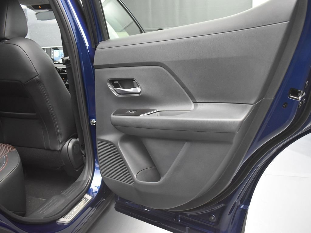 New 2026 Nissan Kicks SR w/ Illumination Package image 21