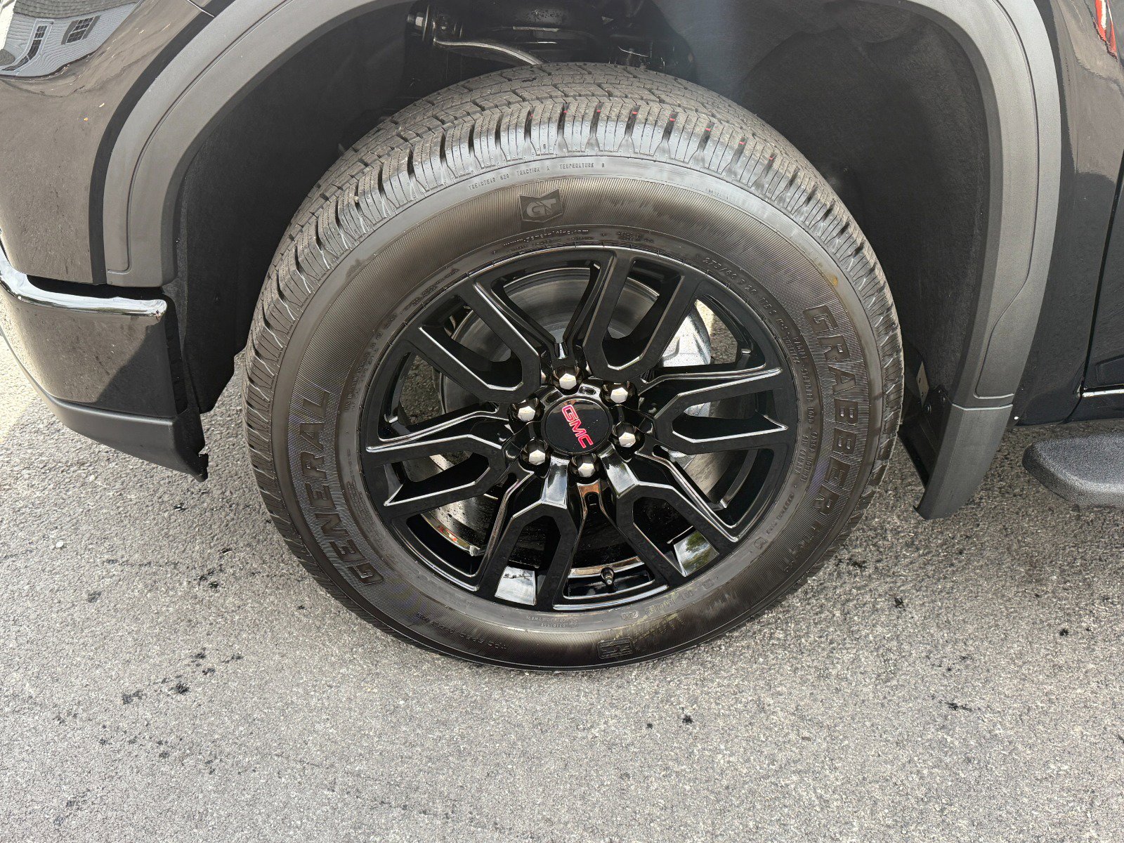 New 2026 GMC Sierra 1500 Elevation image 9