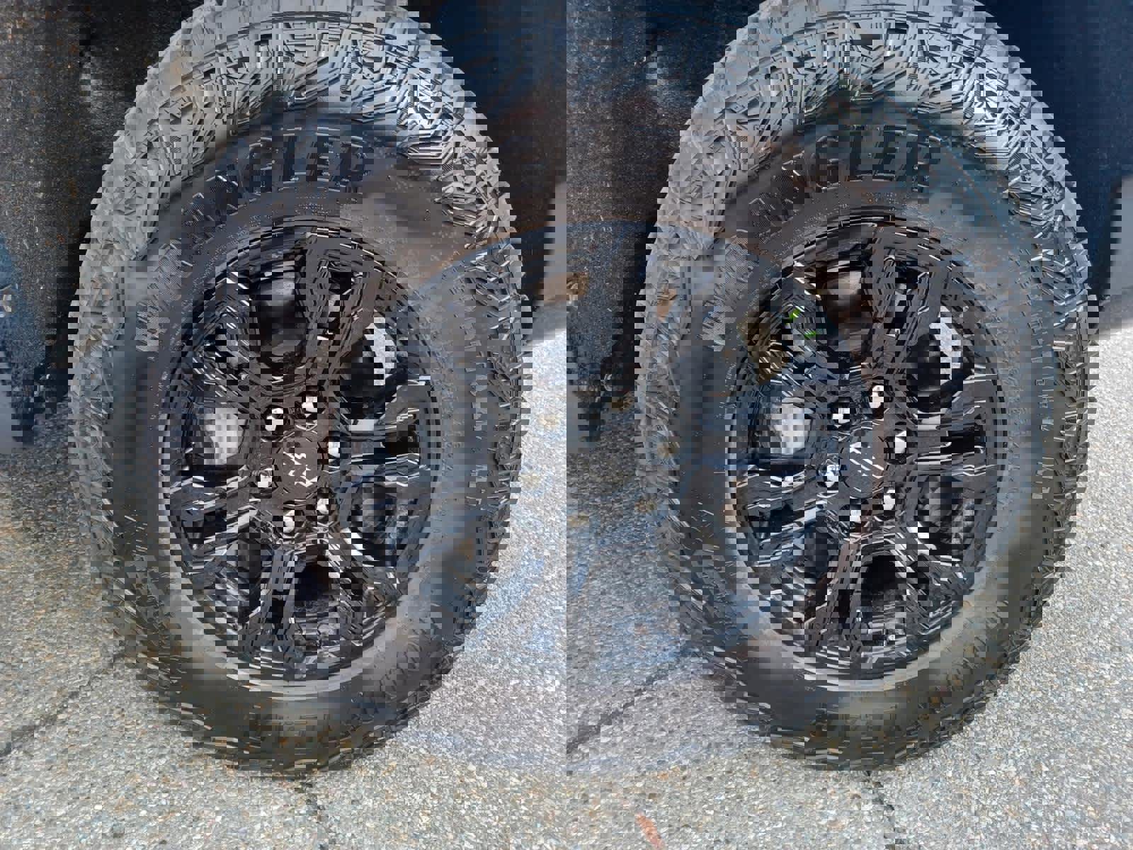 Used 2026 Chevrolet Silverado 1500 ZR2 image 30