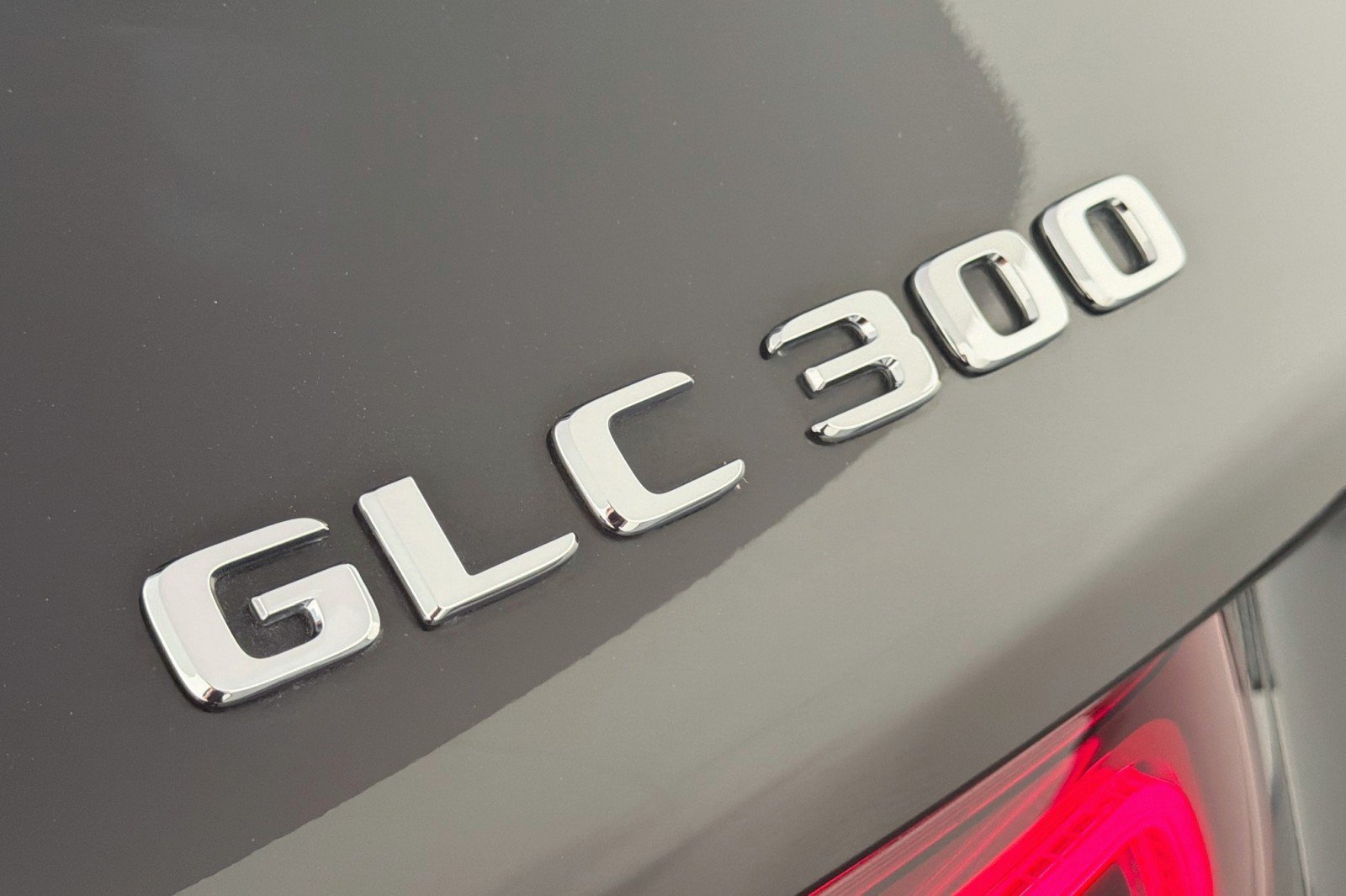 Used 2021 Mercedes-Benz GLC 300 image 9