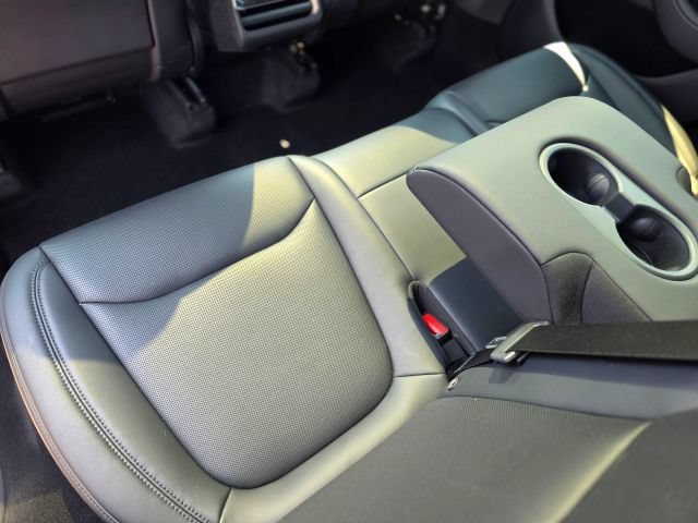 Used 2026 Tesla Model Y AWD image 37