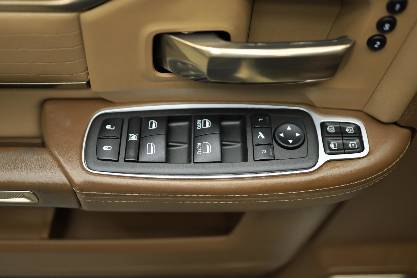 Used 2024 RAM 3500 Limited image 47