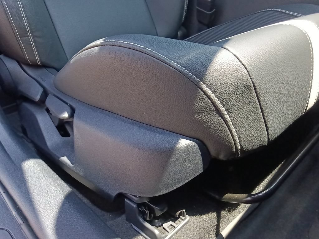 Used 2025 Toyota Camry SE w/ Convenience Package FWD image 30
