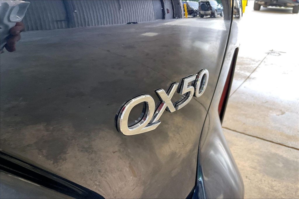 Used 2023 INFINITI QX50 Luxe AWD/4WD image 25
