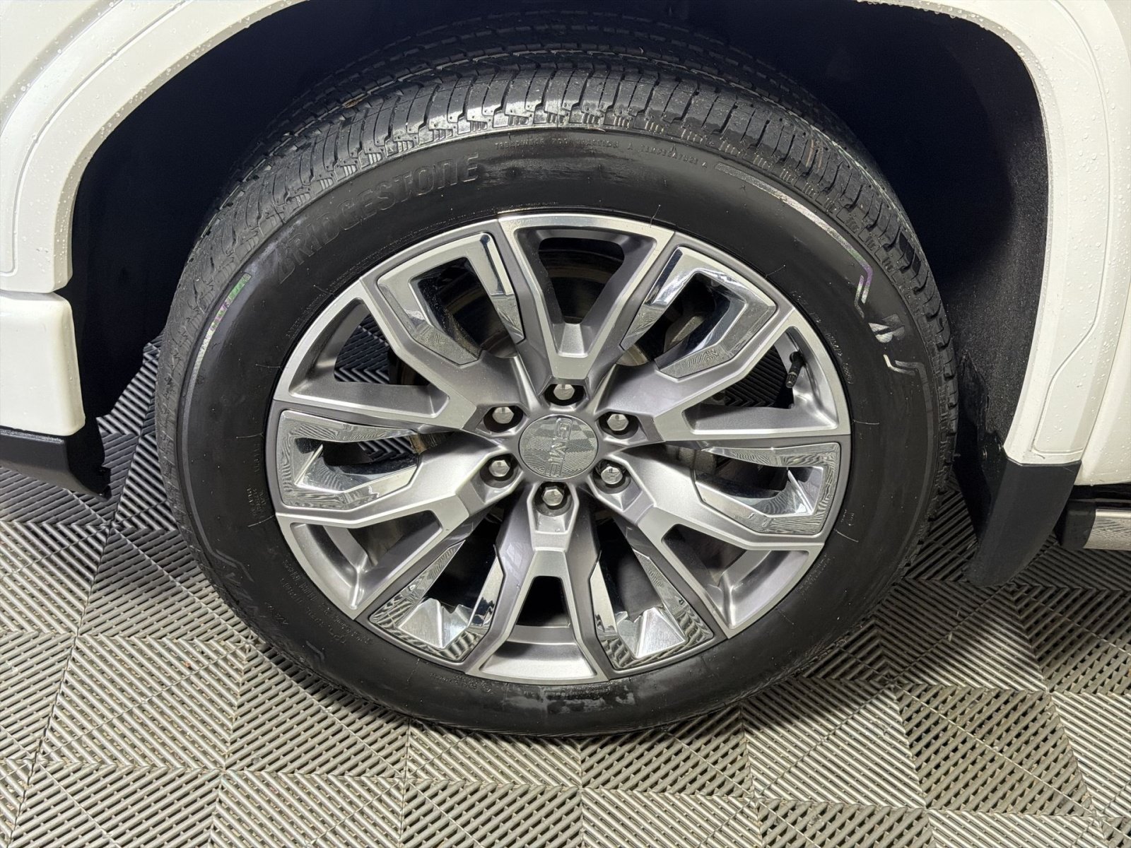 Used 2024 GMC Sierra 1500 Denali AWD/4WD image 12