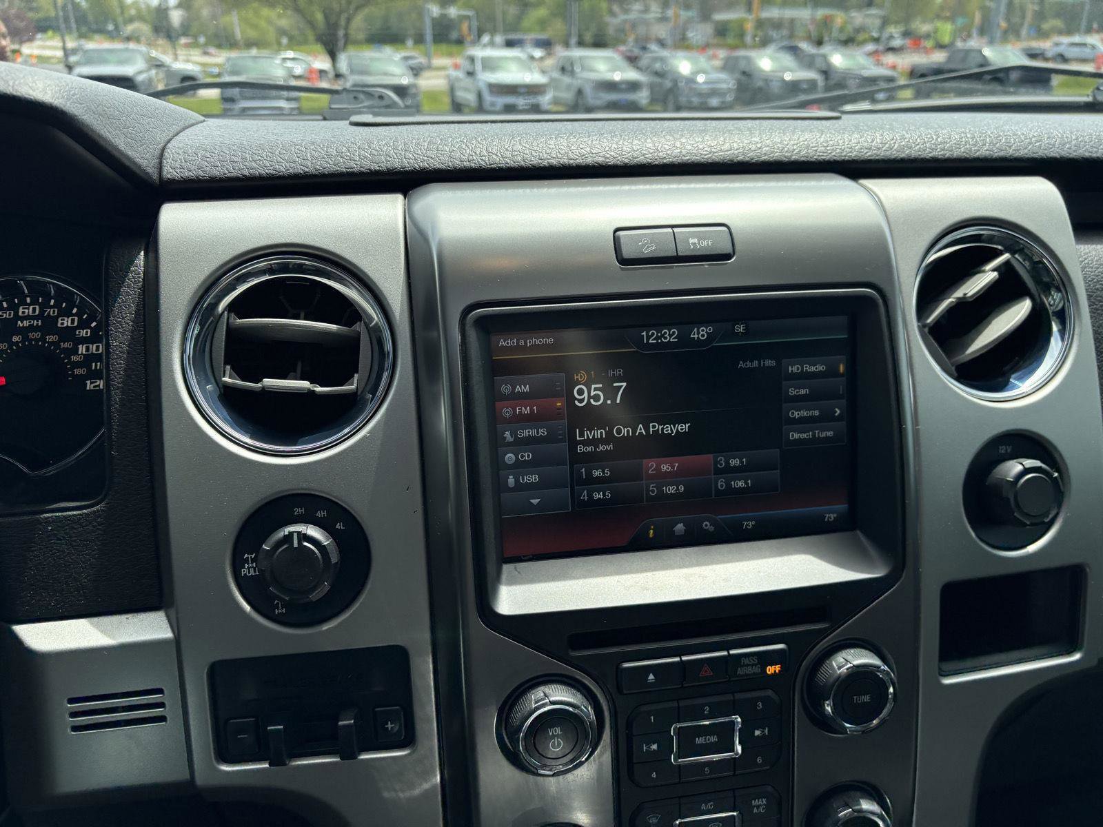 Used 2014 Ford F150 FX4 w/ Equipment Group 402A Luxury AWD/4WD image 10