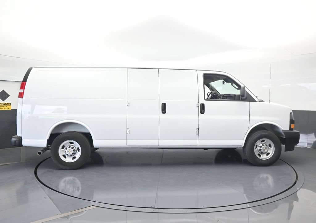 New 2025 Chevrolet Express 3500 Extended w/ Driver Convenience Package RWD image 7