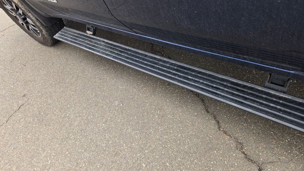 Used 2021 GMC Sierra 2500 AT4 w/ AT4 Premium Plus Package image 13