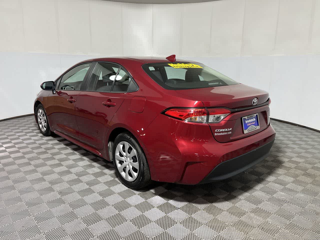 Used 2025 Toyota Corolla LE FWD image 6