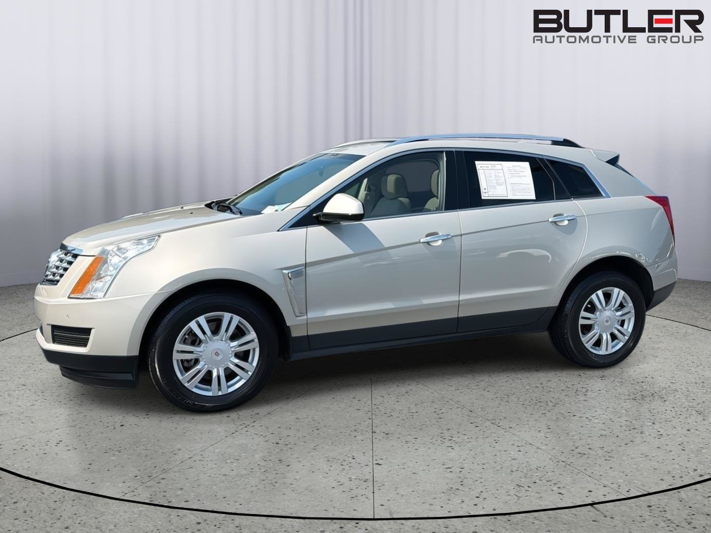 Used 2016 Cadillac SRX Luxury w/ Driver Awareness Package FWD image 3