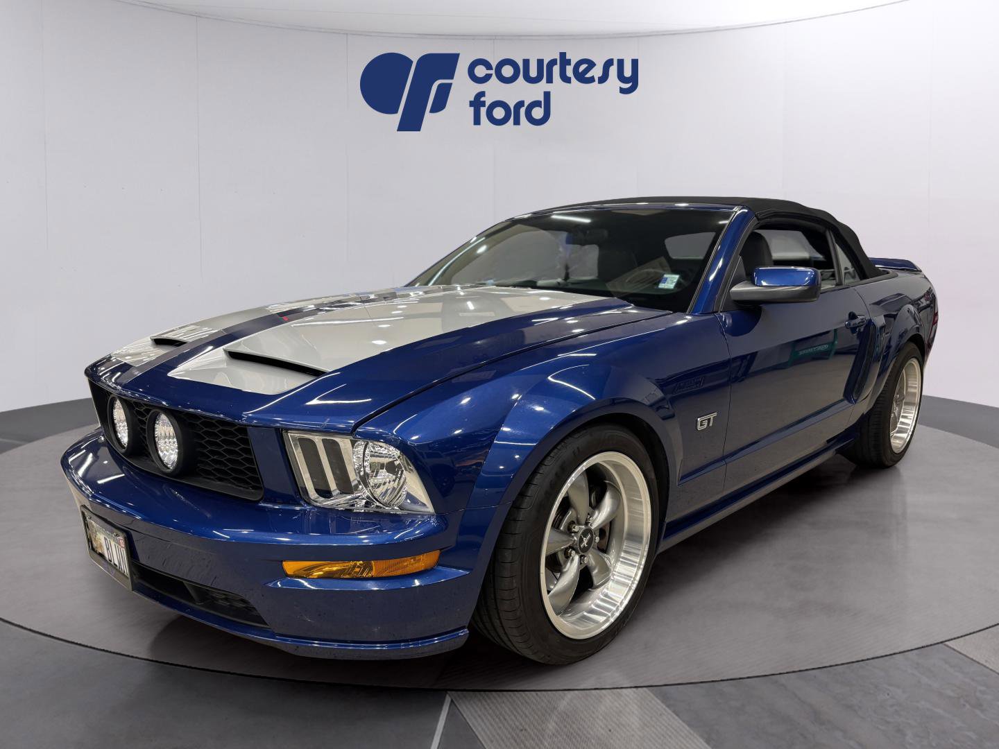 Used 2008 Ford Mustang GT image 3