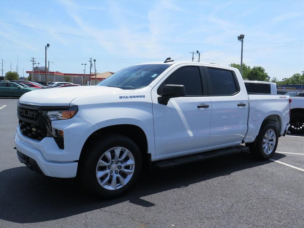 Used 2022 Chevrolet Silverado 1500 Custom image 8