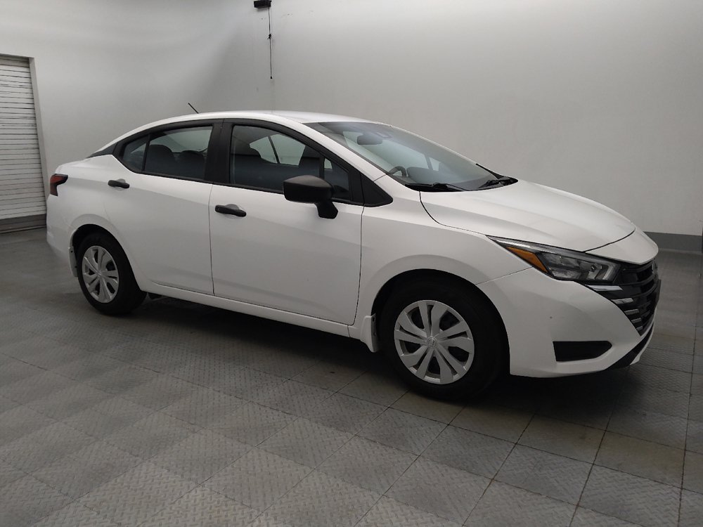 Used 2025 Nissan Versa S w/ Trunk Package FWD image 11