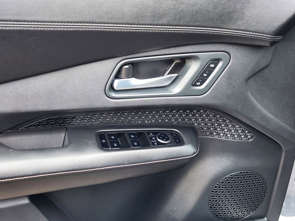 Used 2024 Nissan Ariya FWD image 20