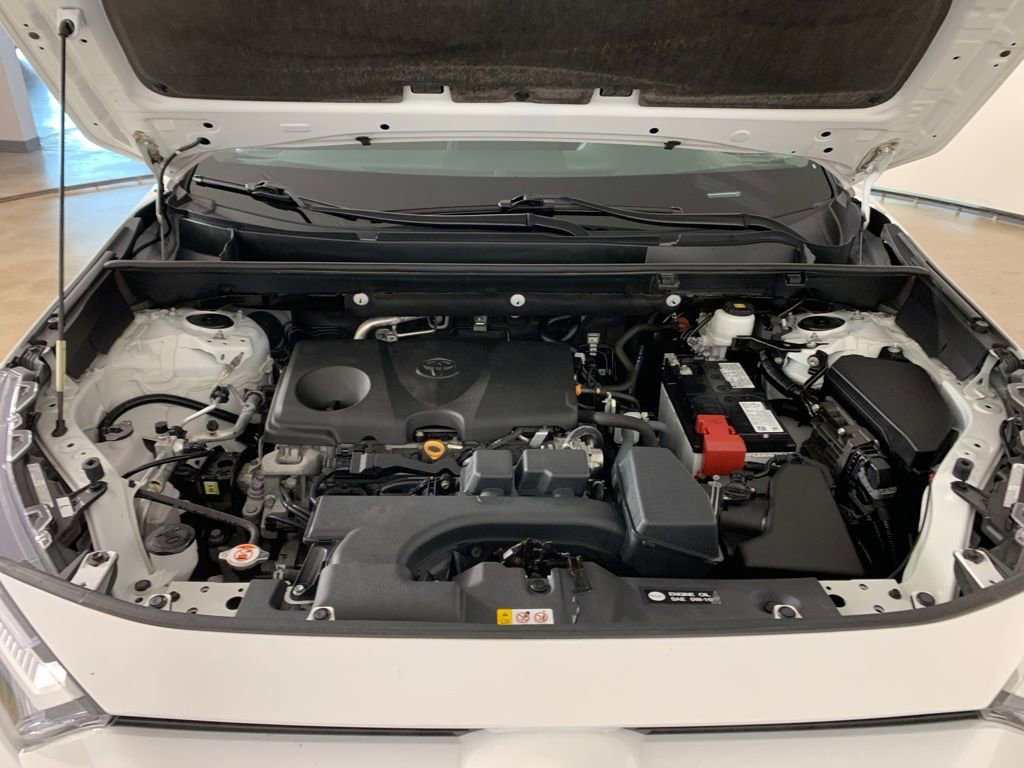 Used 2024 Toyota RAV4 LE image 40