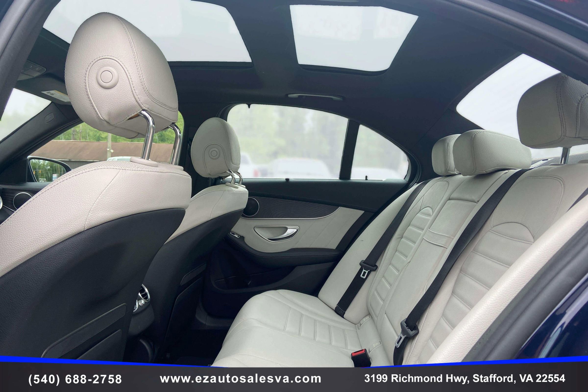 Used 2016 Mercedes-Benz C 300 4MATIC Sedan w/ Interior Package image 14