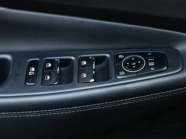 Used 2021 Hyundai Santa Fe SEL w/ Convenience + Premium Package AWD/4WD image 16