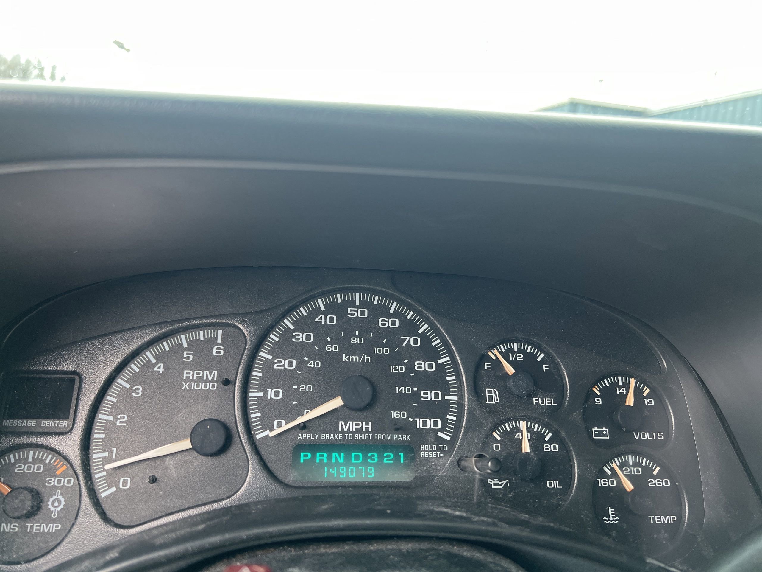 Used 2001 Chevrolet Silverado 2500 LS w/ Snow Plow Prep Pkg image 11