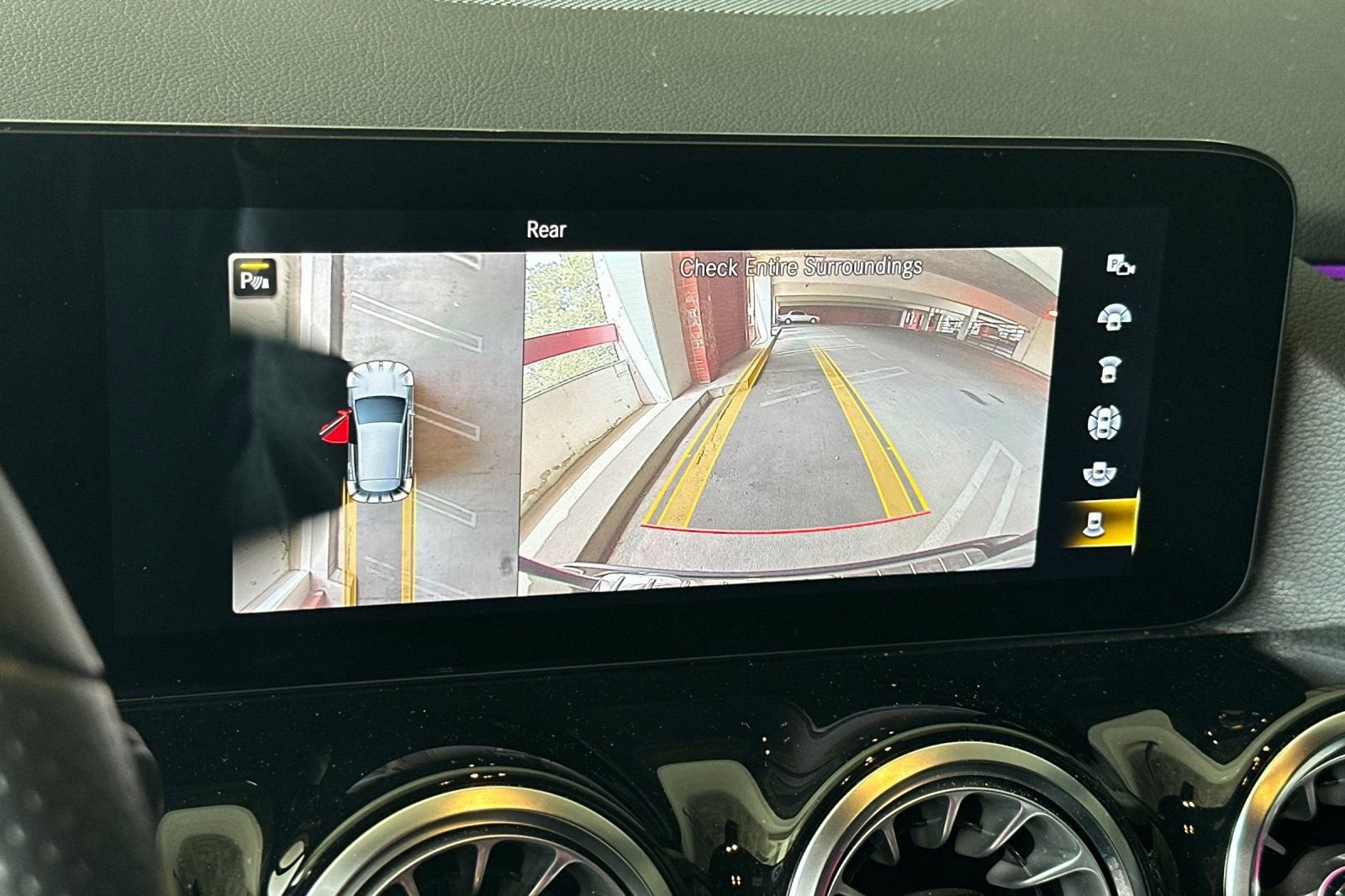 Certified 2022 Mercedes-Benz GLA 250 4MATIC image 28