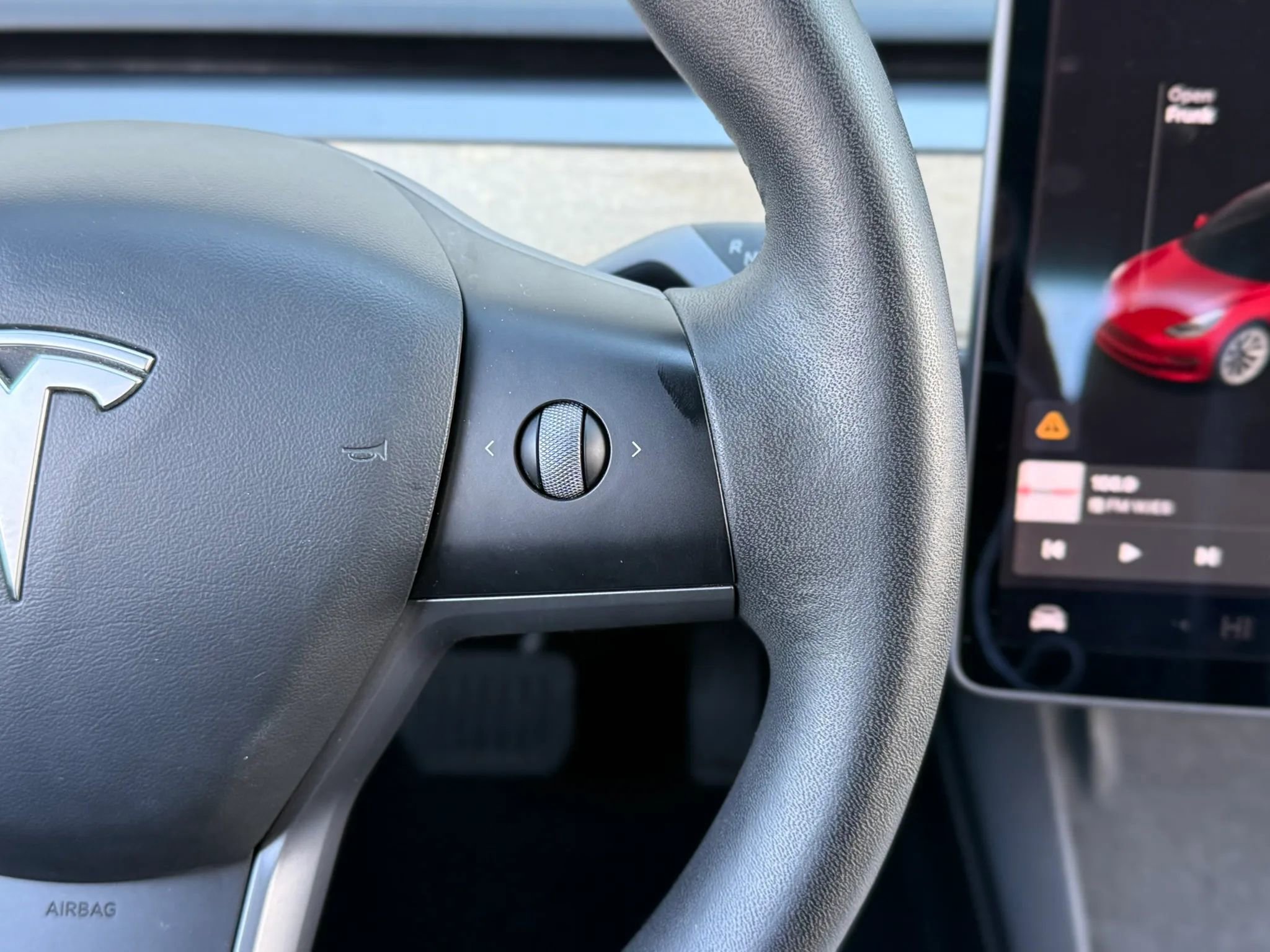 Used 2021 Tesla Model 3 Standard Range Plus image 15