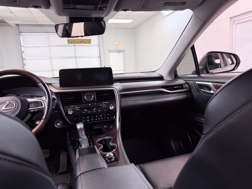 Used 2020 Lexus RX 350L Premium w/ Premium Package AWD/4WD image 31