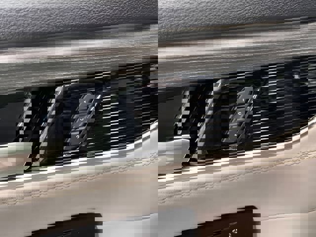 Used 2023 Jeep Wagoneer Series II w/ Flexible Seating Group image 23