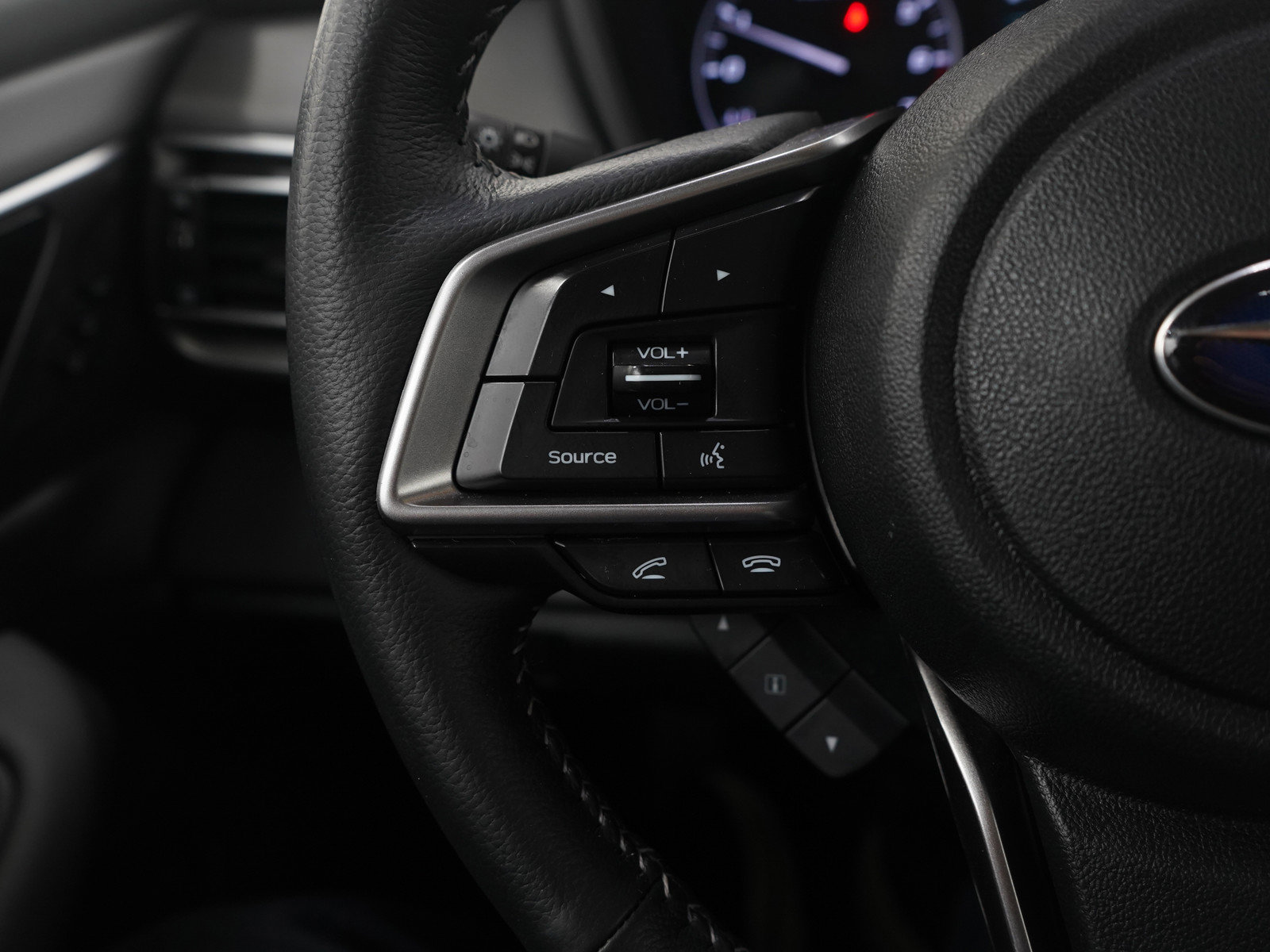 Used 2020 Subaru Outback Limited image 25