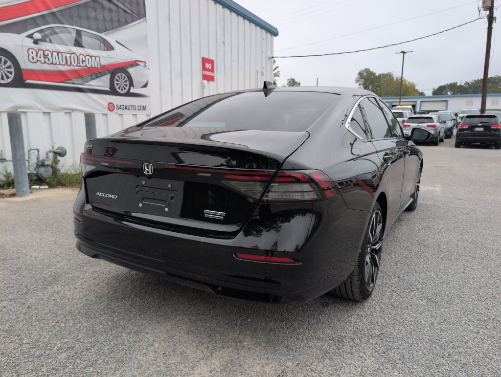 Used 2023 Honda Accord Touring image 8