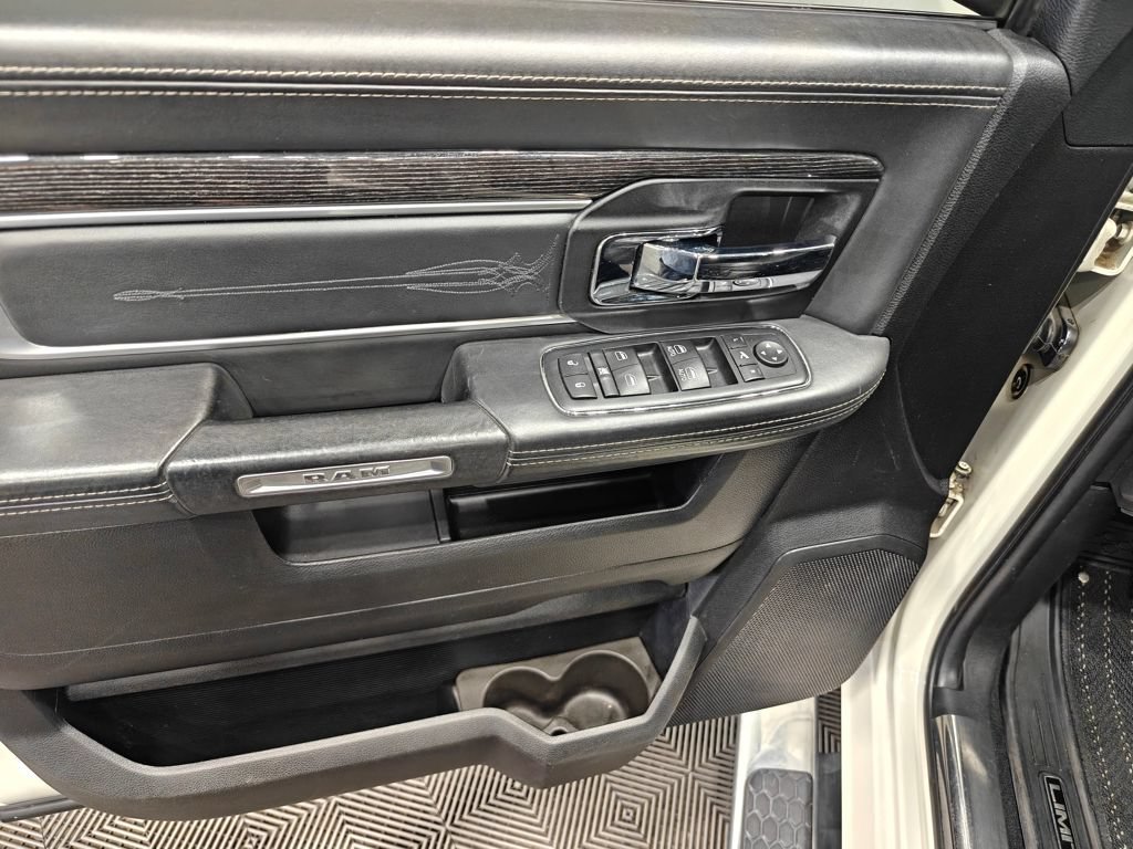 Used 2017 RAM 2500 Limited AWD/4WD image 62