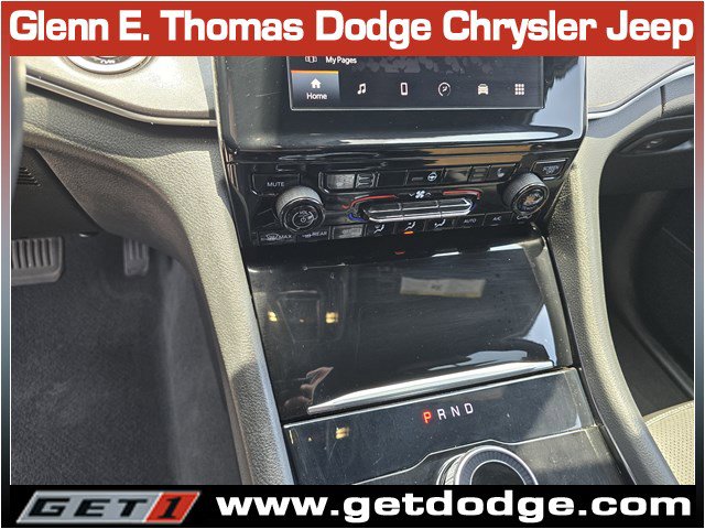 Certified 2022 Jeep Grand Cherokee L Laredo AWD/4WD image 19