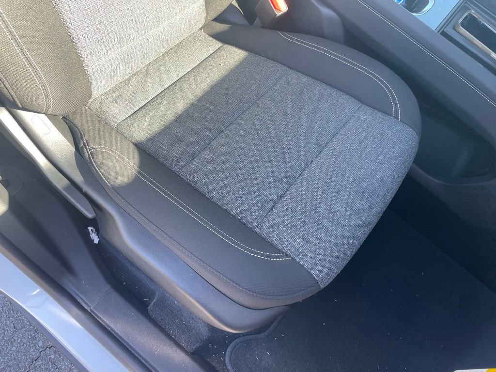 New 2026 GMC Acadia Elevation image 29