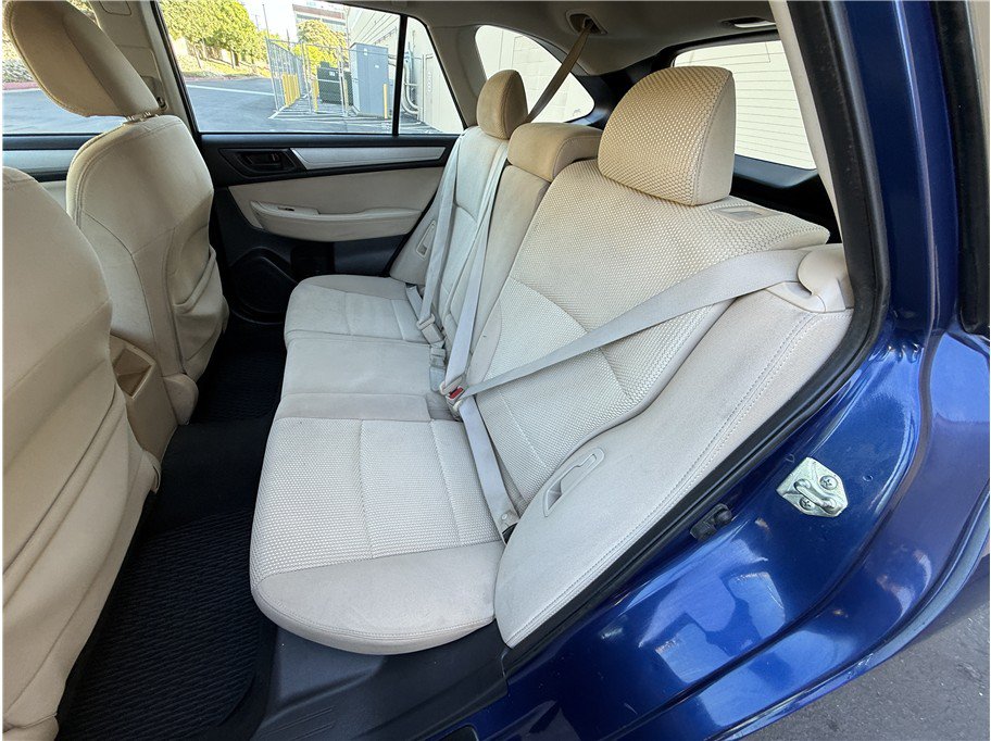 Used 2017 Subaru Outback 2.5i AWD/4WD image 12