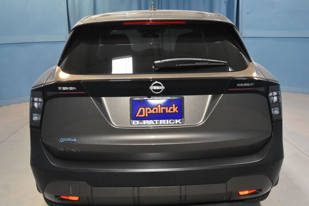 Certified 2025 Nissan Kicks SV FWD image 24