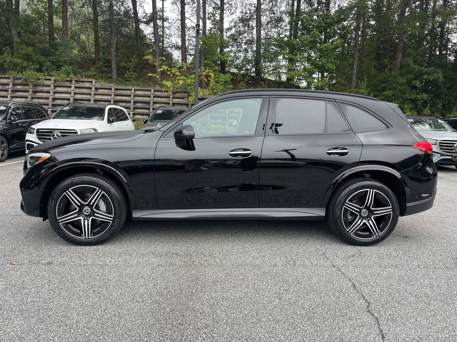 Certified 2025 Mercedes-Benz GLC 300 image 17