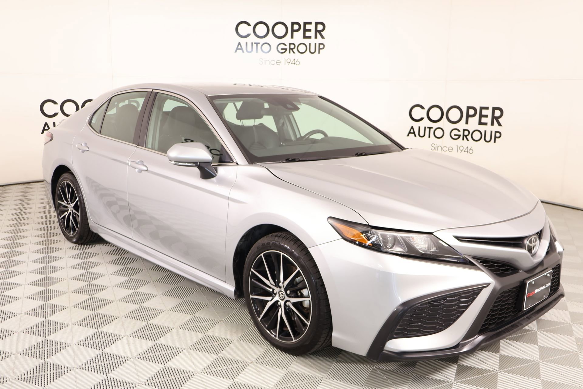 Used 2024 Toyota Camry SE FWD 360° Tour